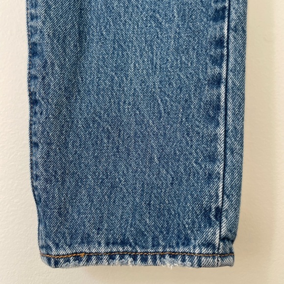 Levi’s Wedgie High Rise Straight Leg Medium Wash Denim Button-fly Size 28 - Picture 4 of 11